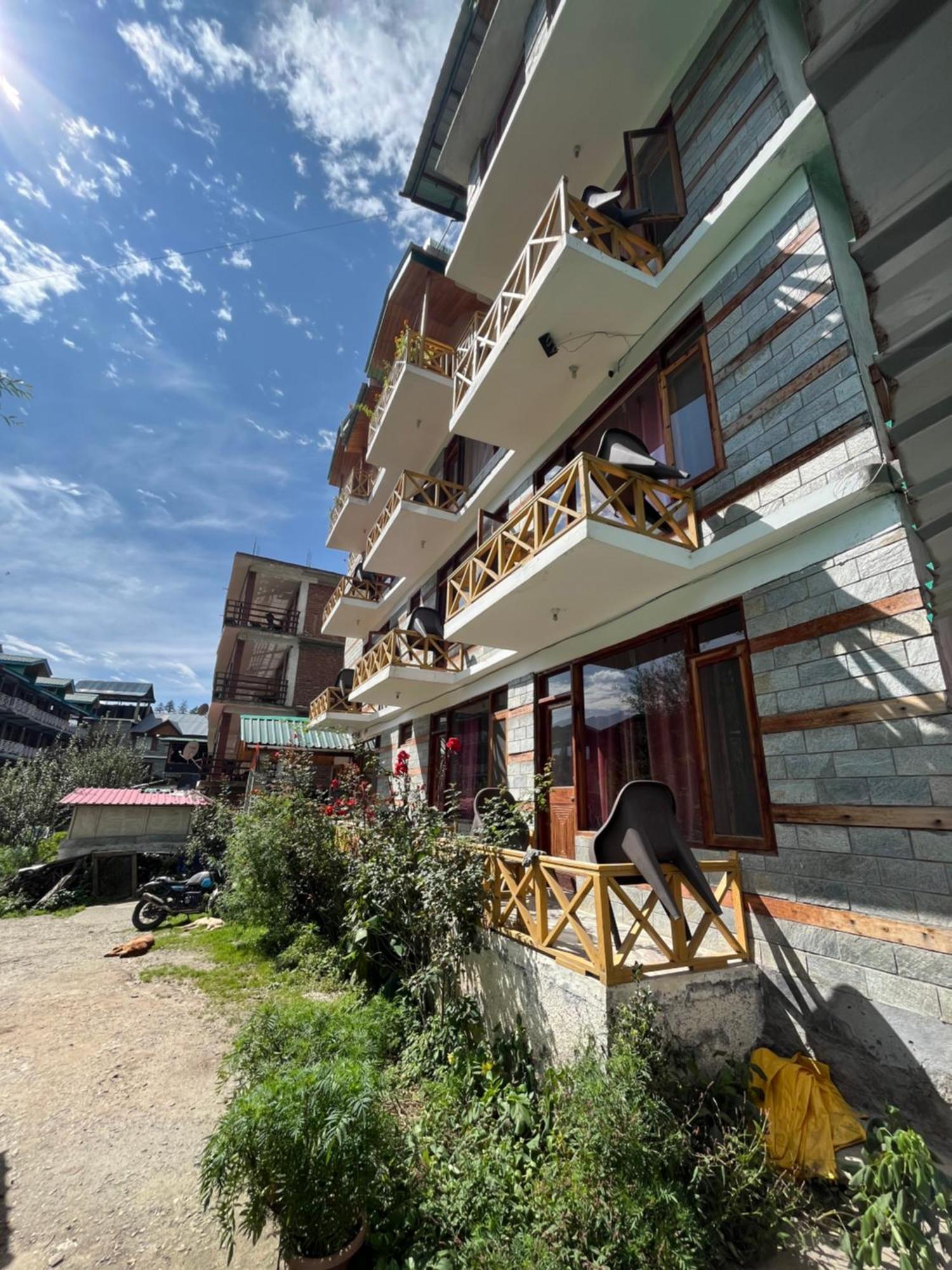 Yolo Backpackers - Manali Hostel Luaran gambar